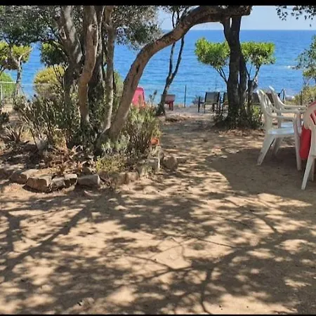 Pied Dans L Eau Villa